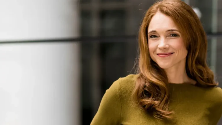 Mirjam Meinhardt Figur: Präsenz, Karriere und sympathisches Auftreten Mirjam Meinhardt Figur